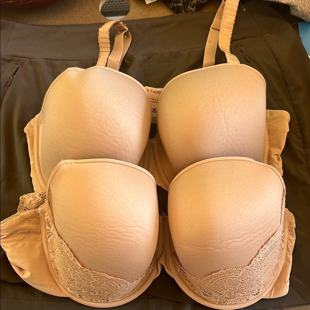 ThirdLove Elegant Lace Trimmed Beige Bras (2)